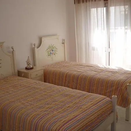 Apartamento Na 1.o Linha Da Da Rocha شقة